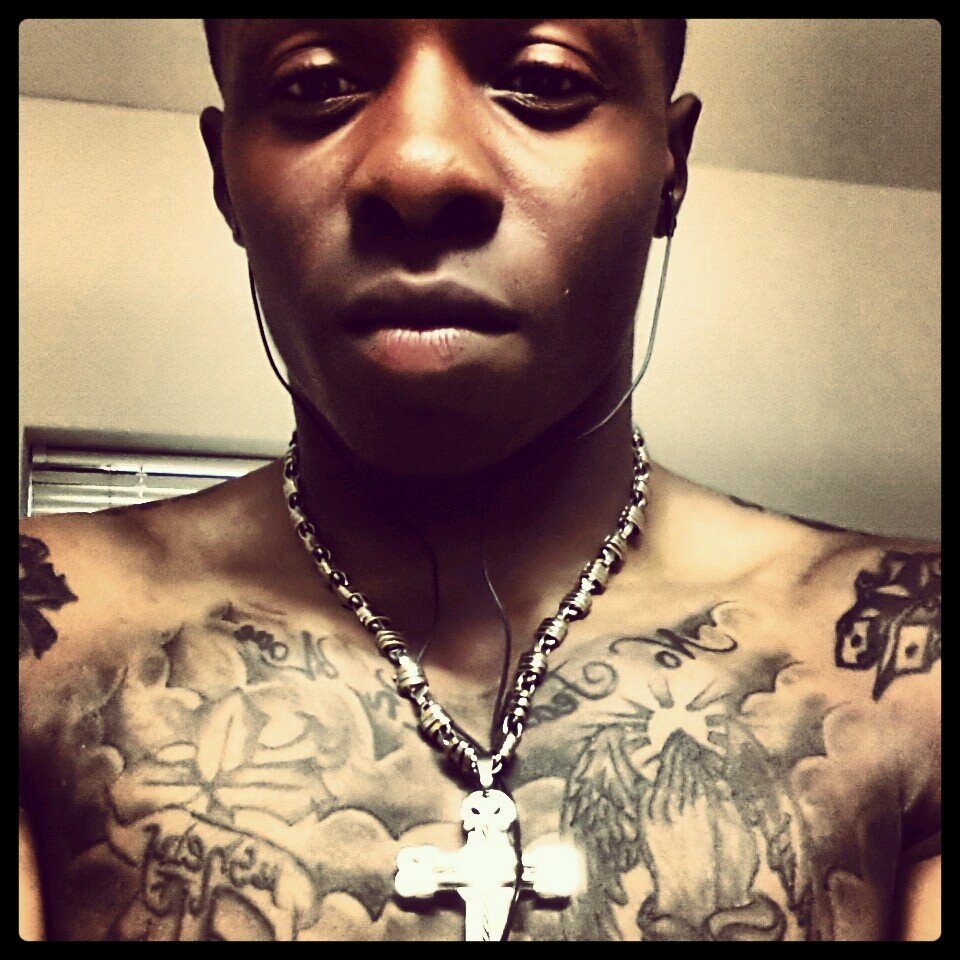 Just Follow And I'll Lead you.
Instagram: Gotta_Bottle
.follow my first love @Classy_SagLife :) #RealNigga #Capricorn #BBC #Handsome