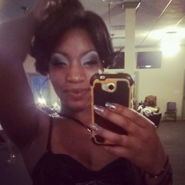 I'm very #random and I don't care if u like it or not. So #DontJuice #23club #TeamHeadHunters #MadeInLouisiana #TeamTulane #FangGang