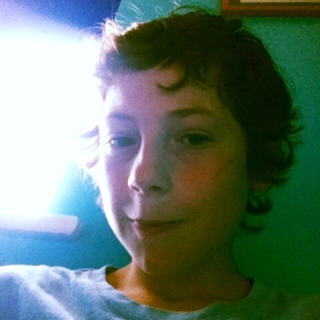 HI GUYS I FOLLOW U BACK!