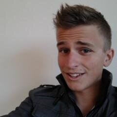 Dutch, 17 yo. Into: fitness, pc-gaming & skateboarding.