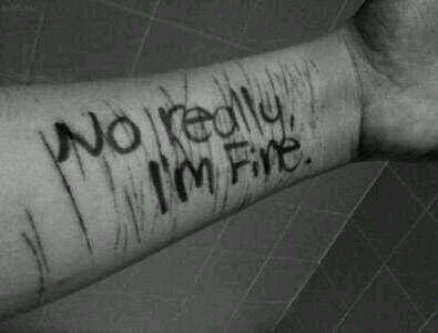 i am a self harmer. Created this acct to vent and rant. i'm useless. Close to suiciding but is too useless to jump off here.