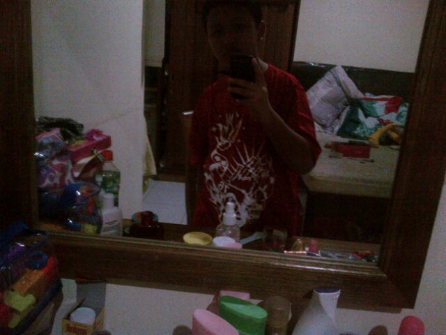 RasritaDeni's profile picture. Sudah matii