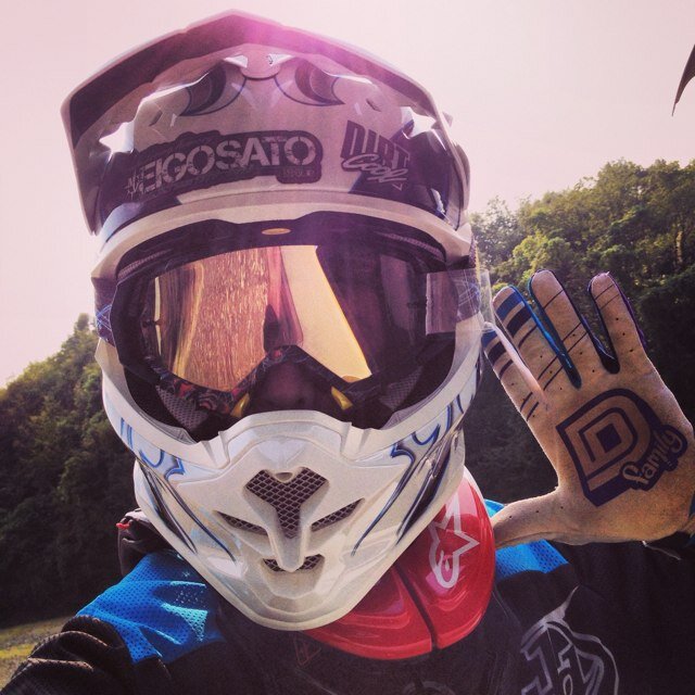 看護師時々カメラ。 MXとFMXとFM802とSingLikeTalkingとたこ焼きでできています。トヨロックネバーダイ。FMX AIR JACK CREW📸 ようやくキャンプをぼちぼちと。  https://t.co/FyD07LHMZ6
