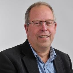 Ik hou van het leven. Ben een verenigingsmens en ben graag onder de mensen. Vind leuke dingen organiseren uitdagend.