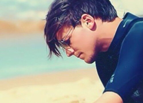 Louis_Tommo1224's profile picture. I Love @OneDirection Especially @Louis_Tomlinson