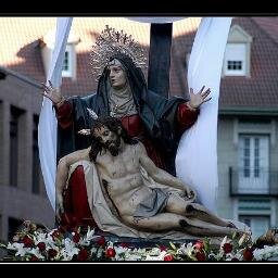 Twitter oficial de La Muy Ilustre Cofradía Penitencial de Nuestra Señora de la Piedad de Valladolid.
Bandas: @BgaitasPiedadVa y @BandaPiedadVall