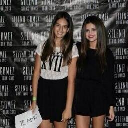 I'm Lugisel...Soy selenator, lugilator, smiler y un poco belieber. Me gusta cantar y bailar, seguidme y os sigo :) .. Vi a Sel, Madrid.