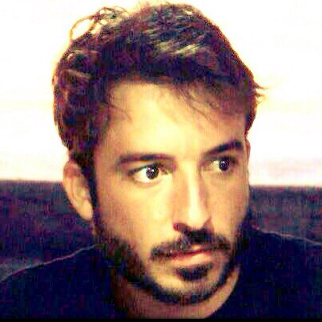 Periodista. Ahora en la redacción parlamentaria de @RNE. Antes superé la crisis en la sección de Economía.
