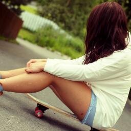 sweet5lollipop's profile picture. Lec. Dejo. Kliedz. Lido. Peldi. Ballējies. Smejies. Mīli. Dzīvo. Dari visu, kas iespējams, lai justos dzīvs.:)