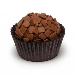 Brigadeiros Gourmet confeccionados com Chocolate Barry Callebaut Encomendas fone: 051-99870915 , e-mail santabrigaderia@live.com ou pelo Facebook