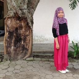 orang2 yang terdekat dengan kita  adalah orang sangat berarti bagi kita.{ born 06 september 1996}# man 2 model pku#. :) A.R.M.Y :-*