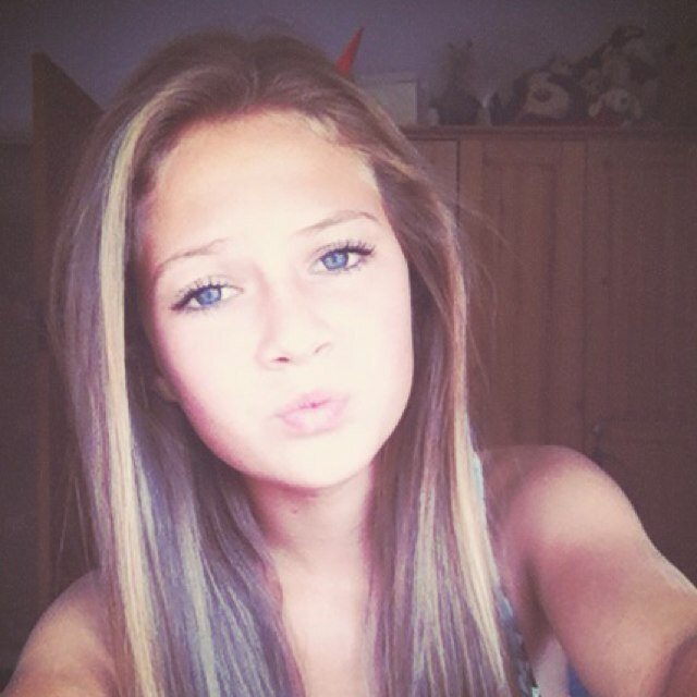One Direction;; Makes me smile, Make me cry, Make me laugh, Makes me proud to be a Directioner. LoveYouNialler
Instagram; HANNAH_TOMKINS