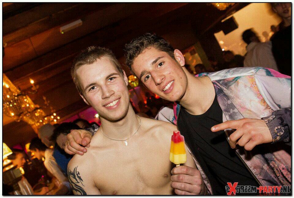 18 years old - Hardcore - Frenchcore -love my bby @NathalieKuijs