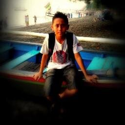@NewTI, 12th, ,Muslim, Kalem, AntiGalau, penyayang, adil & tidak pemilih, 

Join My FB
http://t.co/RhtveivFt1