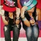 Volg ons!!♥ // love, funny and random tweets!// tieneracount sins 2013.♥♥