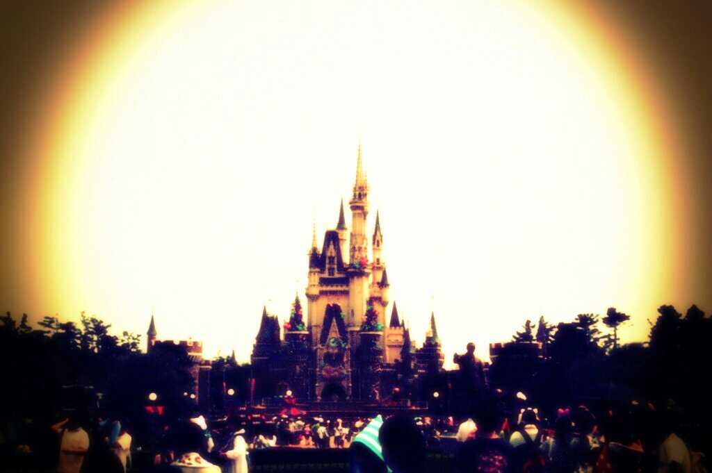 huki22's profile picture. 旅 椅子 友達 家族 明るい言葉