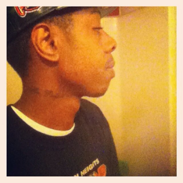 ItsOnlySincere's profile picture. ✈