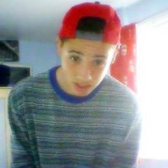 Follow me I FOLLOW BACK ( football , rugby , music , sports and family = ME (be in love with your life. every minute of it.