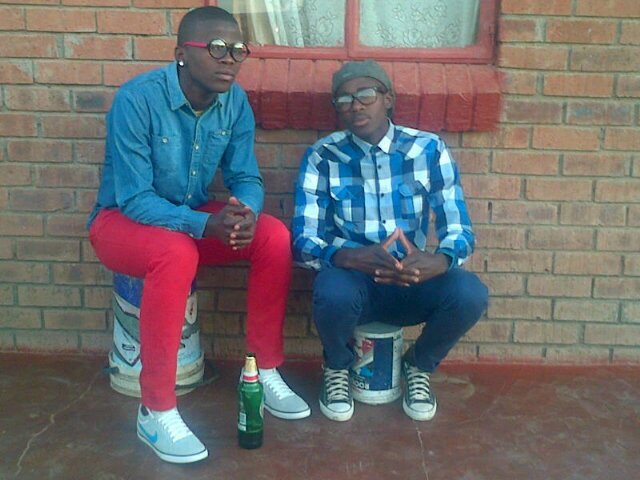 Party Dj , very funny bt h8 to tok wth ppl who short tempered (love american chicks) party out a lot ! In a group colled Forced Twins Djz (megabyte n kilobyte)