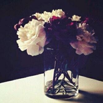 اللهم صلِ وسلم على نبينا محمد وعلى آله وصحبه اجمعين ♡'