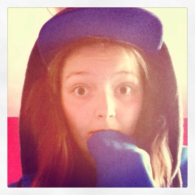 vickiepricexox's profile picture. victoria price 17 glasgow massive fan of @onedirection in love with @louistomlinson follow me i follow back