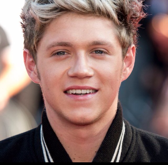 5 anjos mudaram a minha vida e de varias Directioners mais so sei de uma coisa acho que todas tem um sonho esse sonho eu resumo em 10 letras :CONHECELOS