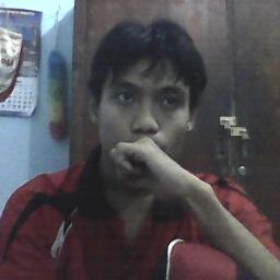 Berbagi itu tidak akan membuat kita miskin.