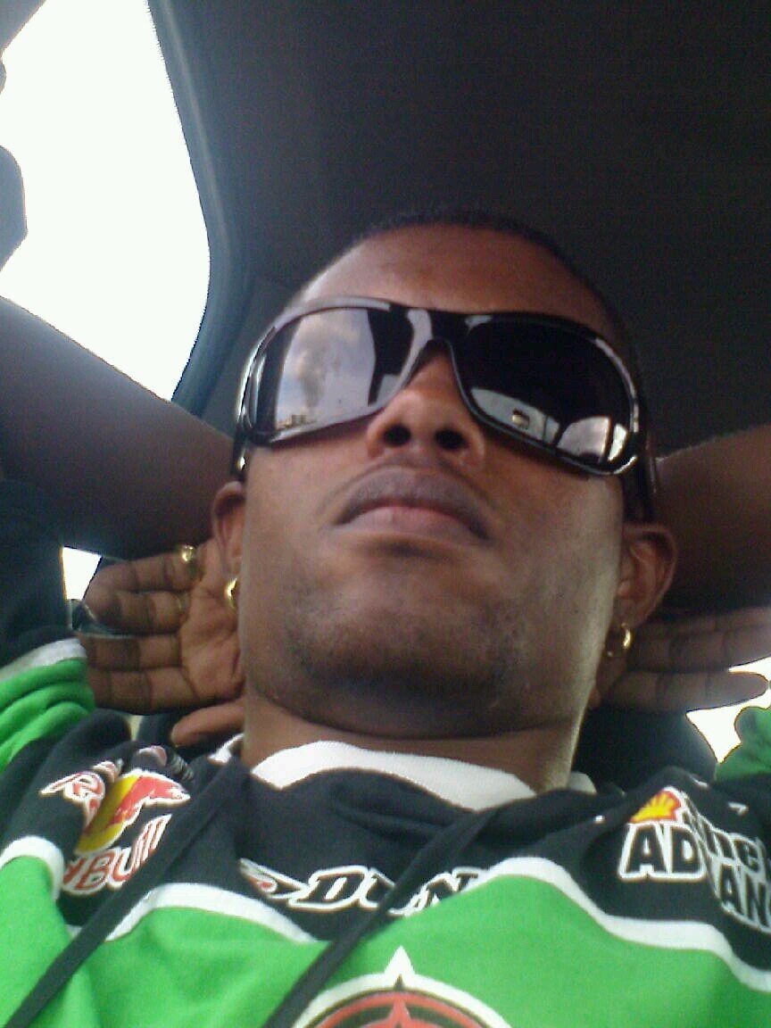 MazaTing's profile picture. ],¸¸яαυgн & яυggє∂ ¸¸,[