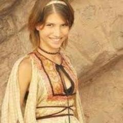 CamilaCmw Profile Picture