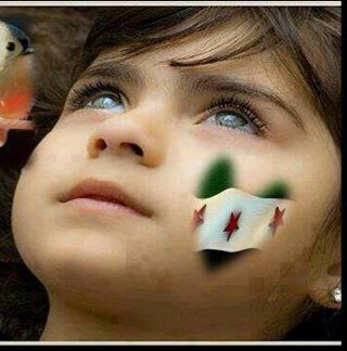 وَ في السَّمّاءِ ! تَقطُنُ أُمّنِّيـآت ..! تَنْتَظِرُ أمّرَ اللهِ لـ تَزورنَّا .. ذَآت فَرَح !