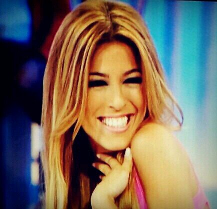 CF de oriana la  mejor extronista y pretendienta  lo tiene todo  es perfecta .