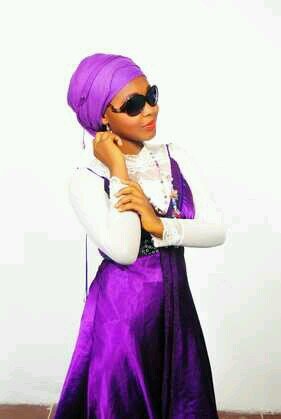 Am cul, very simple, gentle, am just meeee