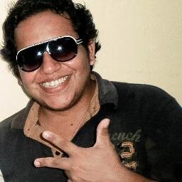 amo Deus acima de tudo e minha esposa, familia sempre, mengao na veia e bom humor sempre!!!