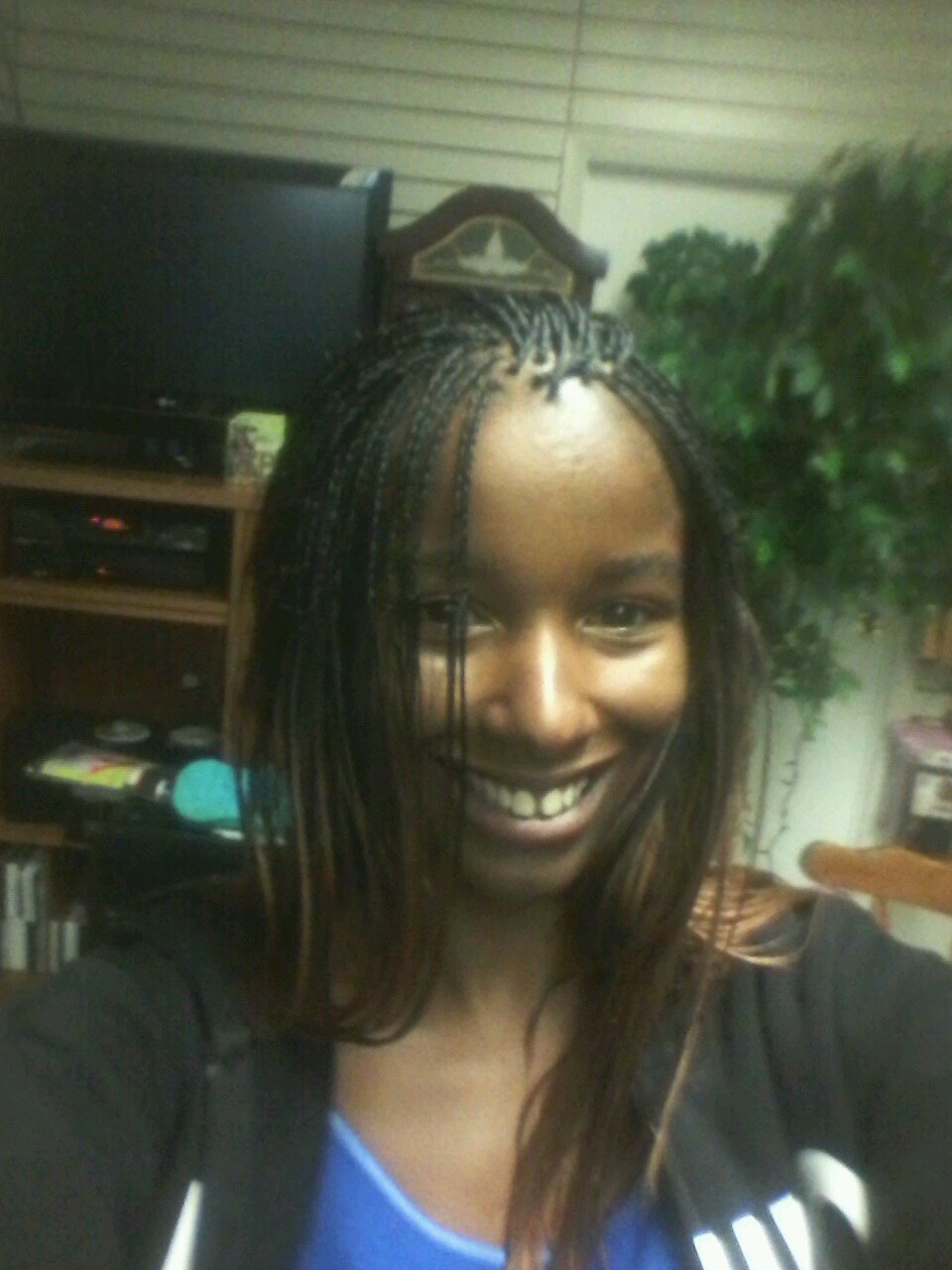 rap/model/get $$$, just shaved the sides of my hair...n IDK WHY!!!! must be #GoinStormy