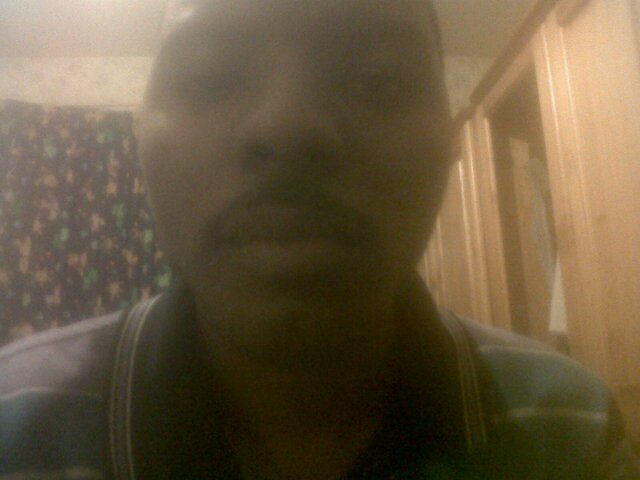 songwriter\dancer i writer all type of genre Money giveaway wen I reach 4000 followers the person will get 50pounds cash an wen I get 8000 its 150pounds