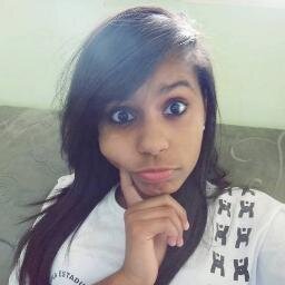 - Queem me vê me vê sorrindo
e vaai seer sempre assim .