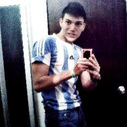 Enfermero,paramedico profesional Hincha del @deporcali y Integrante @RG4LCALII Sigueme y te sigo.Ñengo Flow !!
