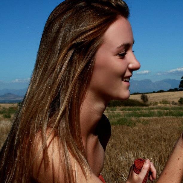 juliamackenzie_'s profile picture. Believer. Lover. Conquerer. Fighter. Giver. Explorer. Leader. Follower.                   South African Austrian.