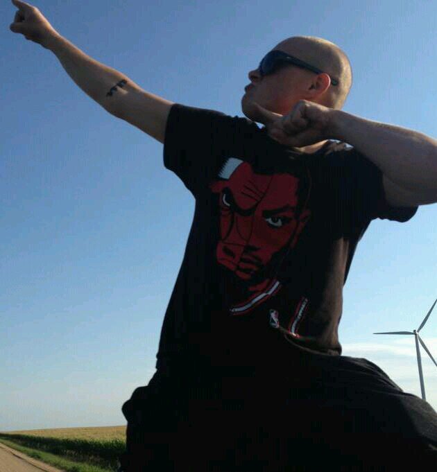 jasonstofer23's profile picture. rcklss n rstlss