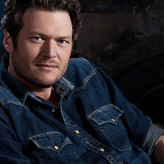 In love with @blakeshelton, but then again who isn't?