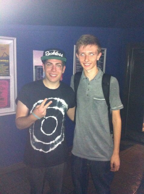 lewiswall1's profile picture. #greenwall