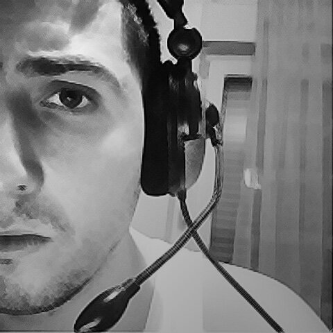 Pro gamer, coding person, loves beer.