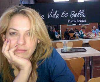 Desde cualquier abismo,  la misma,  ideología  amor, como un libro abierto,  sin nada aparente , veraz,    abro el corazón  indaga y verás. Cuenta B @BBGalvis