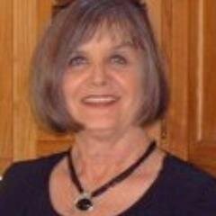 Professor of Marketing, Sports Marketing and Business Ethics.  Lives in downtown Natchez. Loves Social Media.