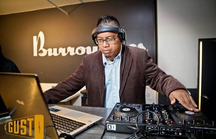 If you don't know, now you know! DJ Duck is a DJ, Producer, Artist, Business owner & Salsa Dancer. The Remix Duck!
 https://t.co/7csjem9SLF & https://t.co/SaZMnaS18f