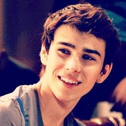 JazzieMatthews's profile picture. Jazz Matthews. || 7th year Gryffindor.|| Music is his life.|| 2nd Gen.