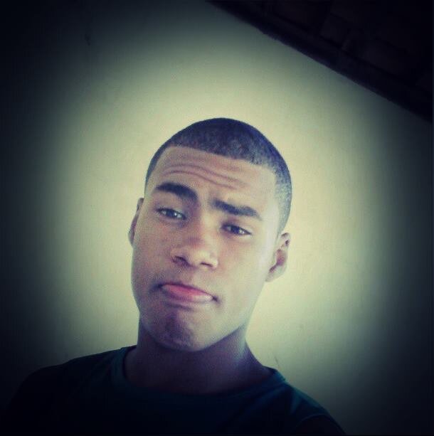 - o/ segue '\o  sigo de volta  no próximo ano'