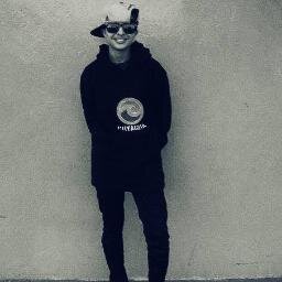 Amante Del Baloncesto Y La Buena Música, Que Llena Tus Momentos Excelentes, Sigueme Y Te Sigo. 
Smoke Weed
Valencia City