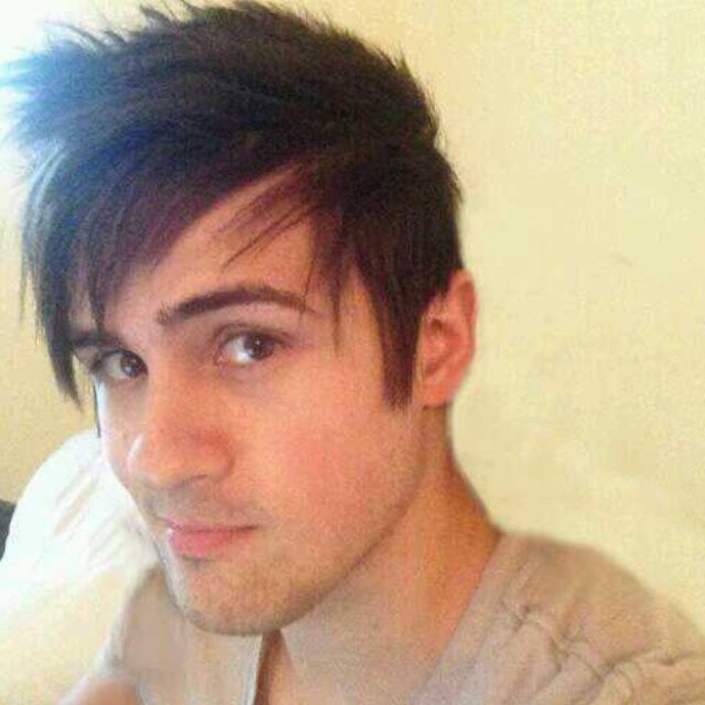 Hey im deletig this account