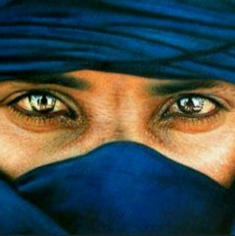 || أنا الزهّادُ والعلماءُ والحلّاج // أنا الشعراءُ و الحكّامُ والحَجّاج || || أنا الساقي سكونَ الموتِ هدأتُه // أنا المجنونُ والمحزونُ والثجّاج